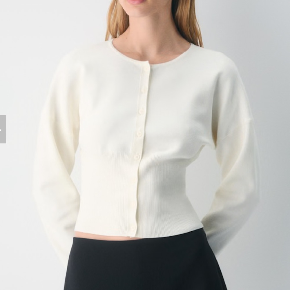 Aritzia Cream Golightly Cardigan (XS)